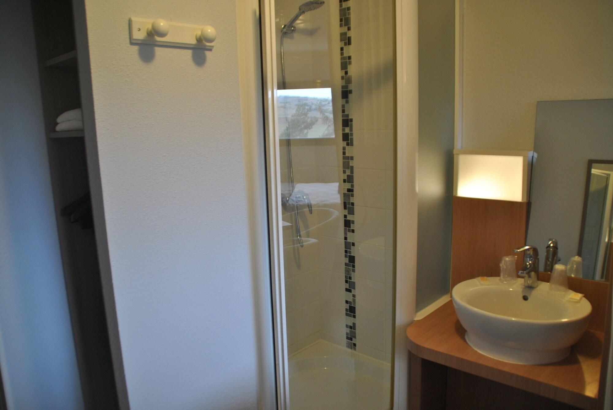 The Originals Access, Hotel Millau Sud L'Hospitalet-du-Larzac Bagian luar foto