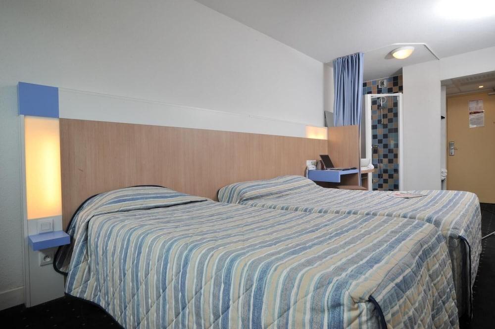 The Originals Access, Hotel Millau Sud L'Hospitalet-du-Larzac Bagian luar foto