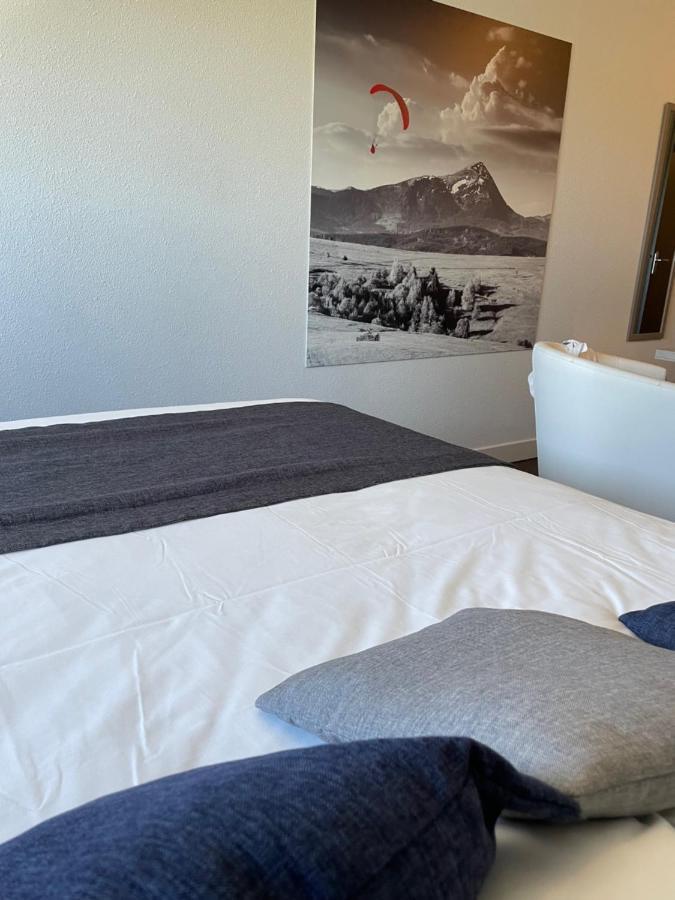 The Originals Access, Hotel Millau Sud L'Hospitalet-du-Larzac Bagian luar foto